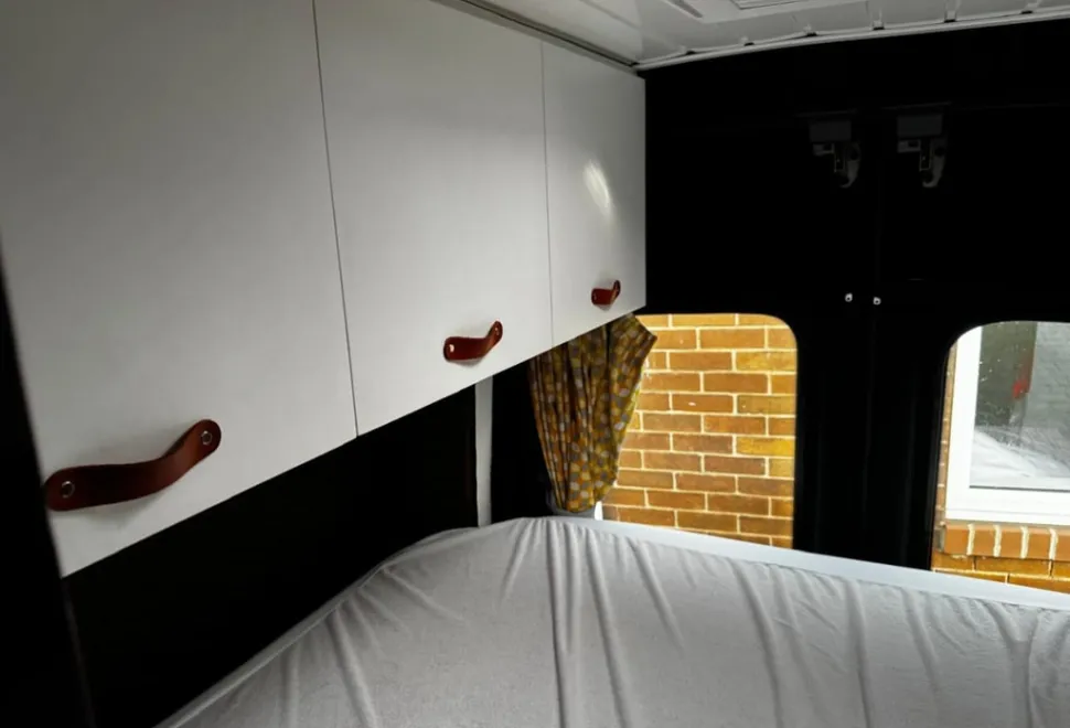 Ford transit double bed with toilet and shower 2018