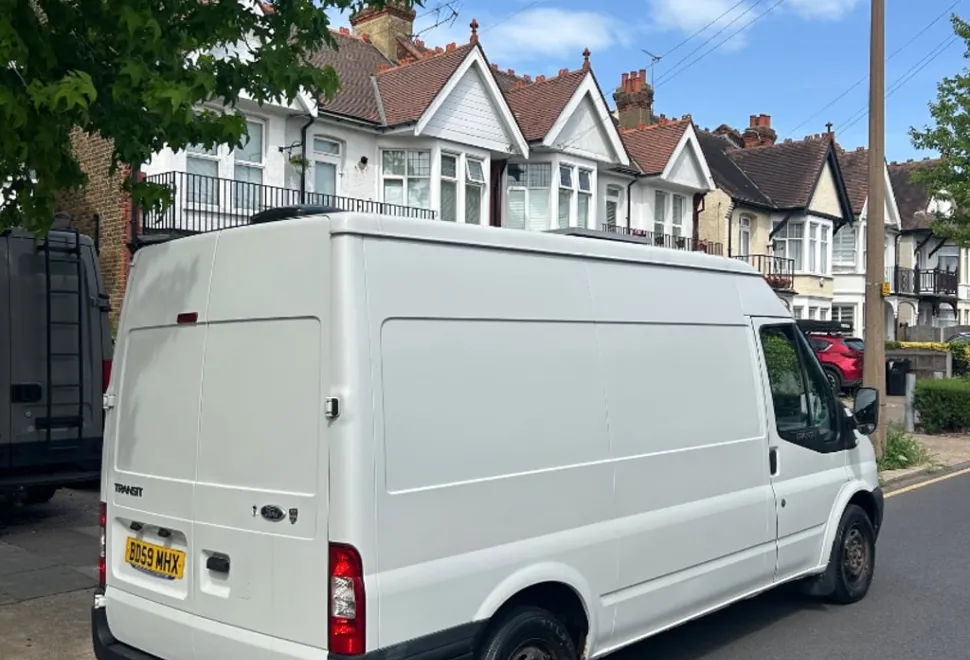 Ford Transit T280 fixed double bed 2010