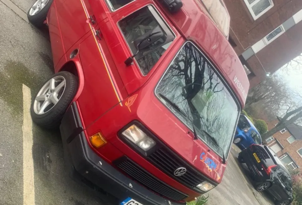 Volkswagen T25 t3
Lhd wetfalia california .
It's on Gumtree if you want pics 1998