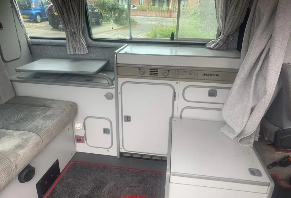 Volkswagen T25 t3
Lhd wetfalia california .
It's on Gumtree if you want pics 1998