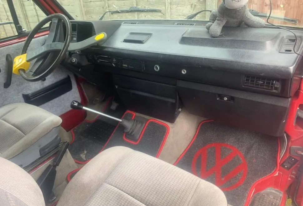 Volkswagen T25 t3
Lhd wetfalia california .
It's on Gumtree if you want pics 1998