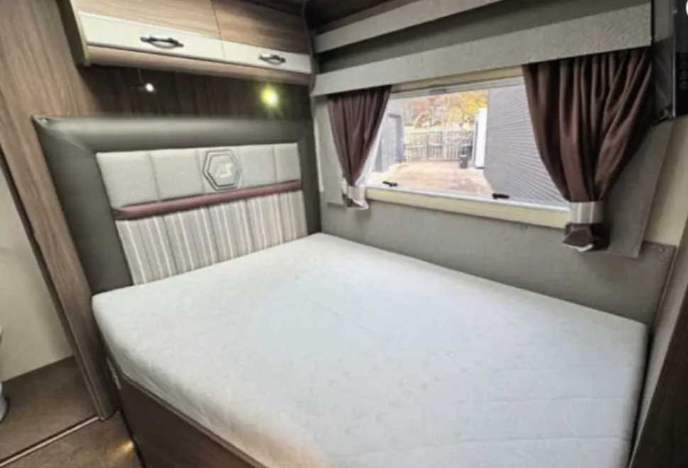 Autosleeper Corinium FB 2016