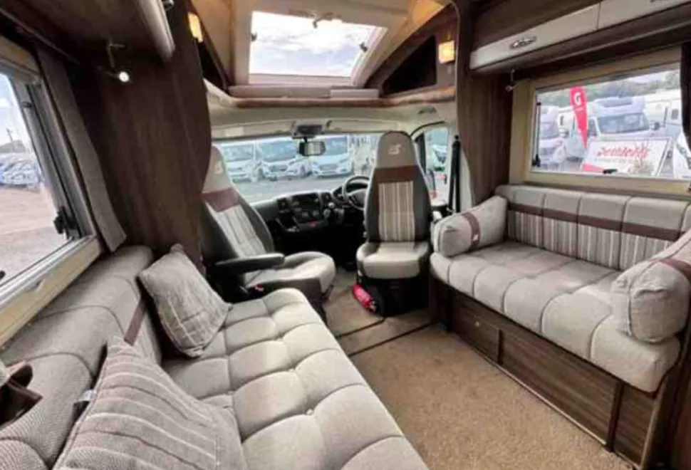 Autosleeper Corinium FB 2016