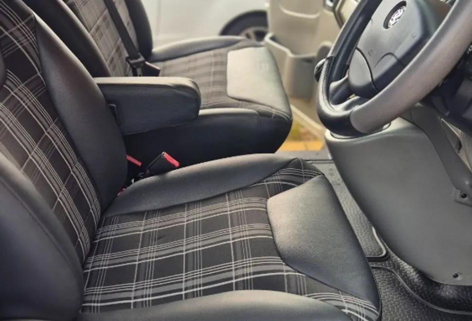 Vauxhall Vivaro LWB Converted Campervan 2013