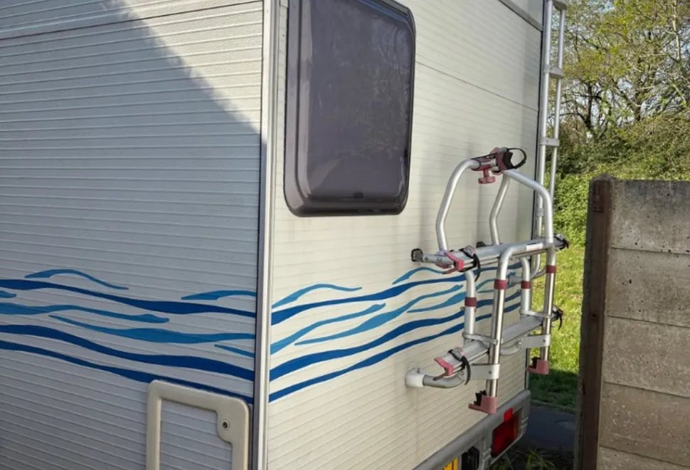 CI Autoroller 5 berth 6 seat belts 2000