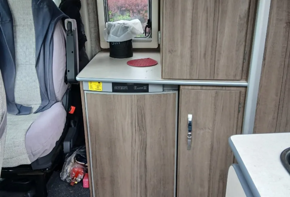 Peugeot Boxer 335 Professional L3H2 Blue HDi 2019