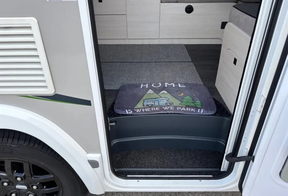 Chausson Titanium Ultimate 2023