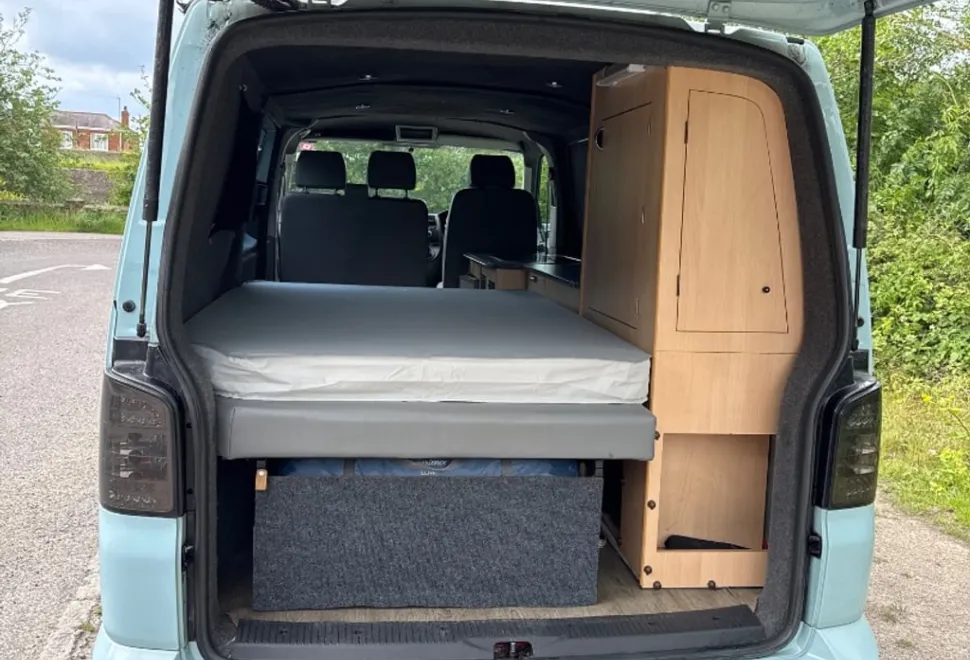 Volkswagen T3 Transporter T30 130 TDI LWB 2004