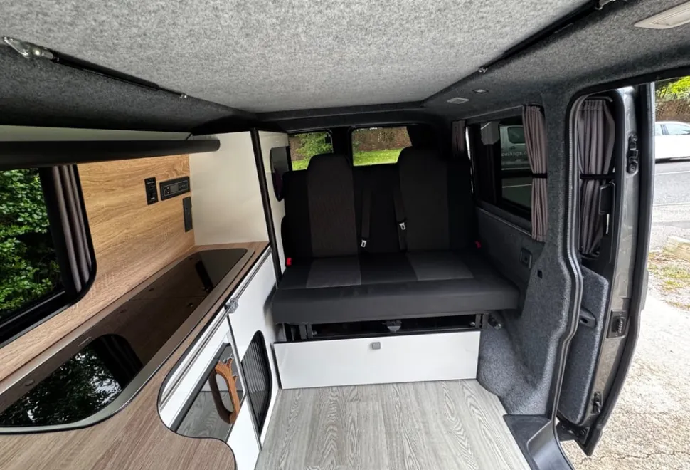 Volkswagen T6.1 TRANSPORTER T28 HIGHLINE 2020
