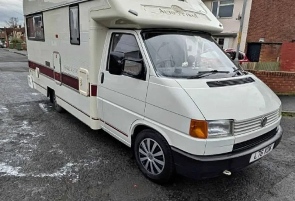 Volkswagen Auto trail apache navajo 1994