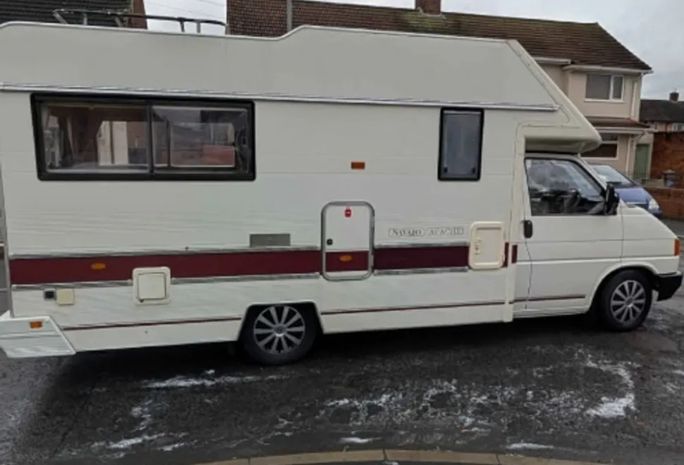 Volkswagen Auto trail apache navajo 1994