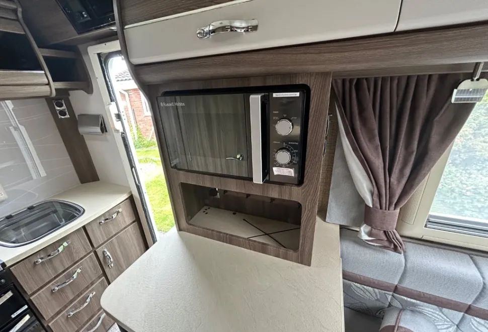 Autosleeper Broadway EK TB LD 2019