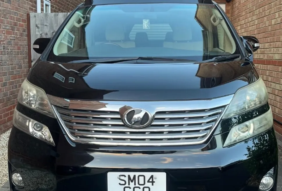 Toyota Vellfire 2010