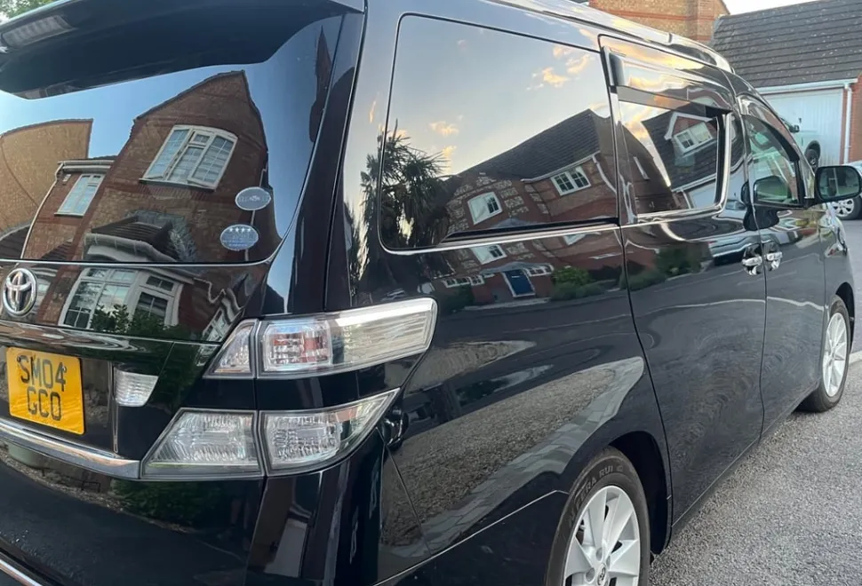 Toyota Vellfire 2010