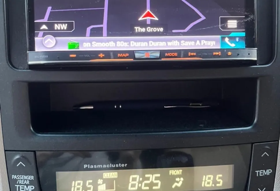 Toyota Vellfire 2010