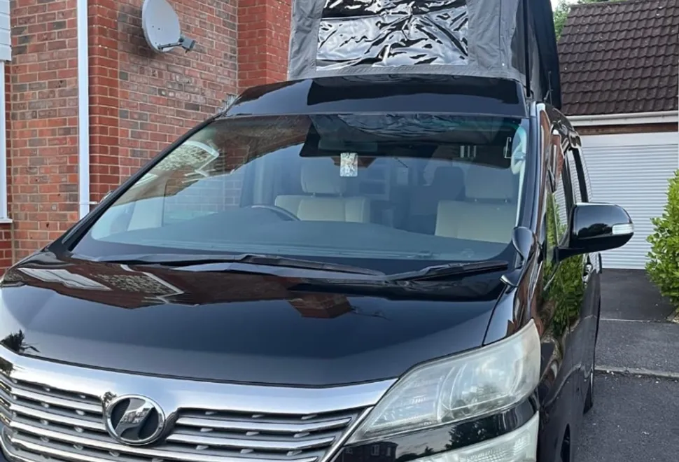 Toyota Vellfire 2010