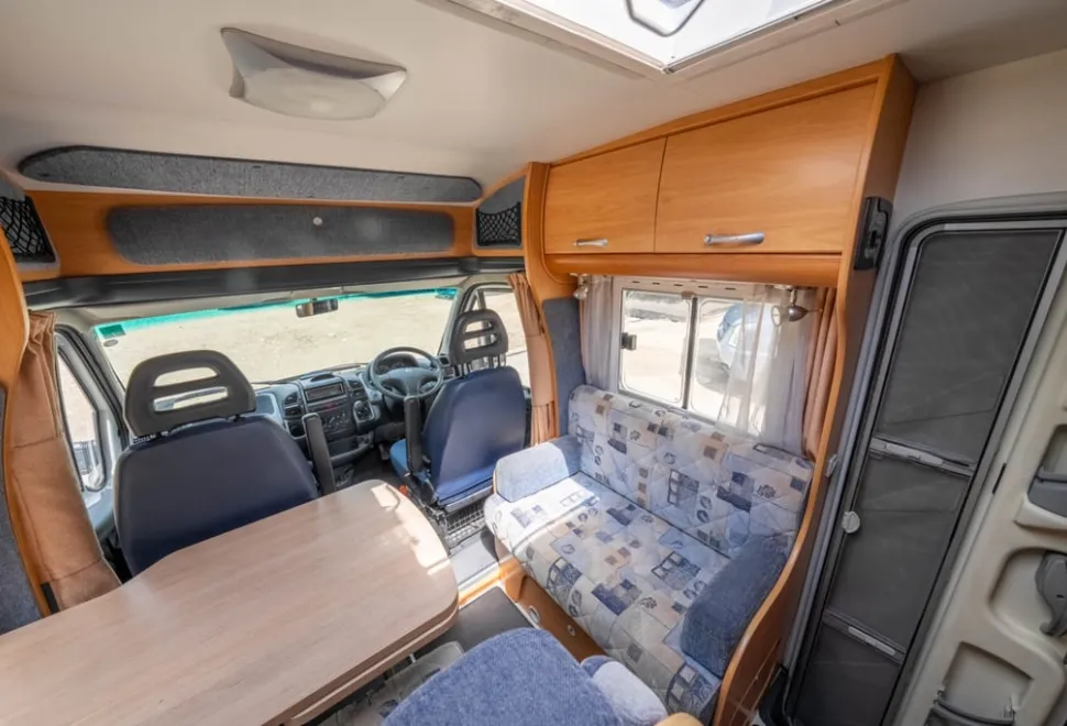 Chausson Welcome 85 2006