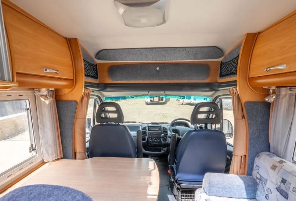 Chausson Welcome 85 2006