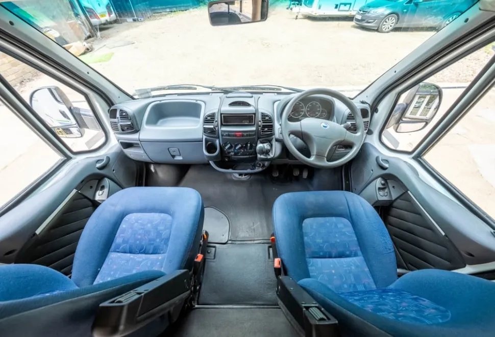 Chausson Welcome 85 2006