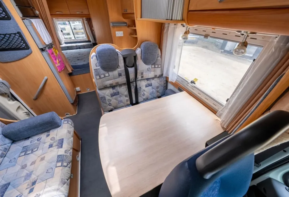 Chausson Welcome 85 2006