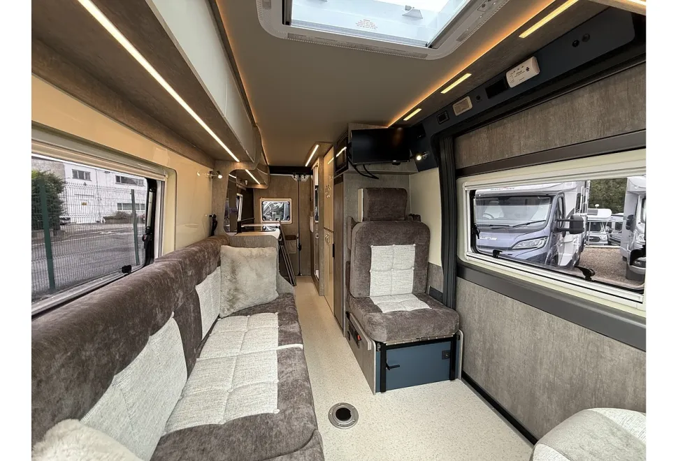 Wildax Constellation 4 XL 2025