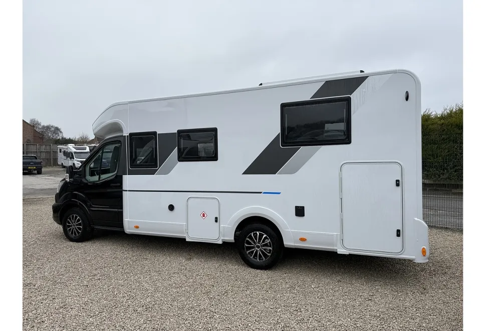 Sun Living S Series 72DL 2025