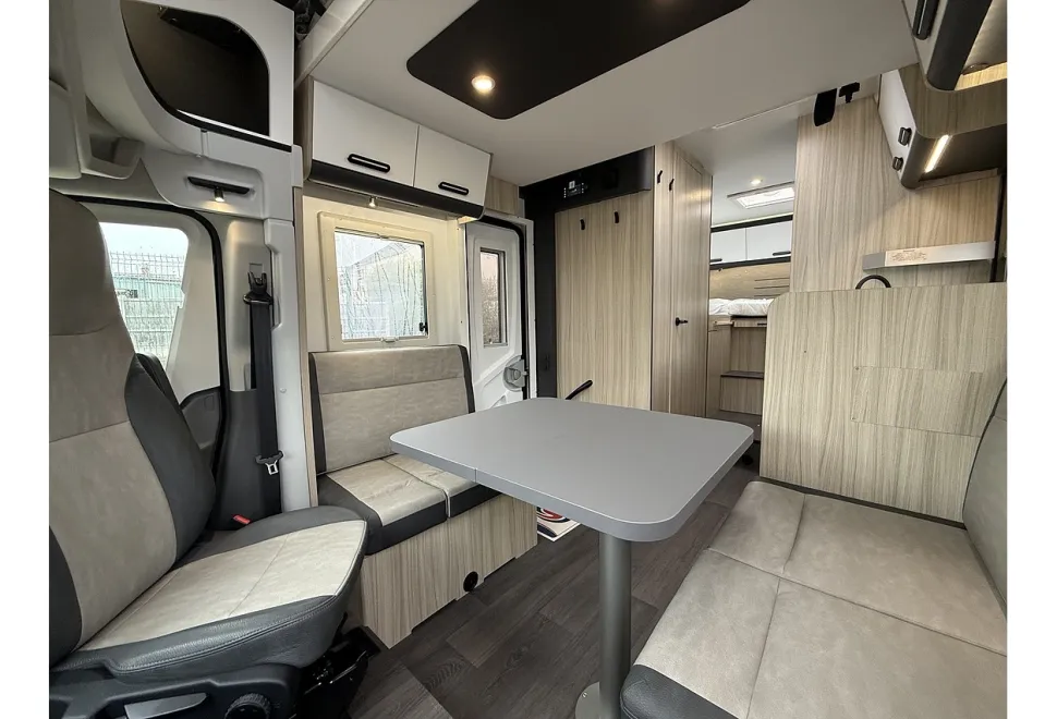 Sun Living S Series 72DL 2025