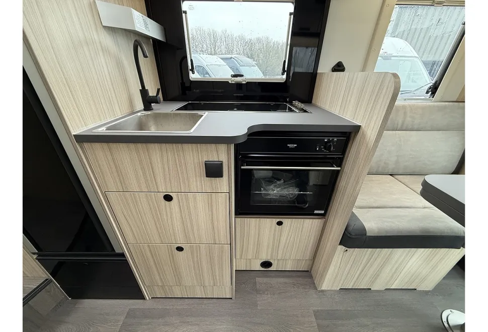 Sun Living S Series 72DL 2025