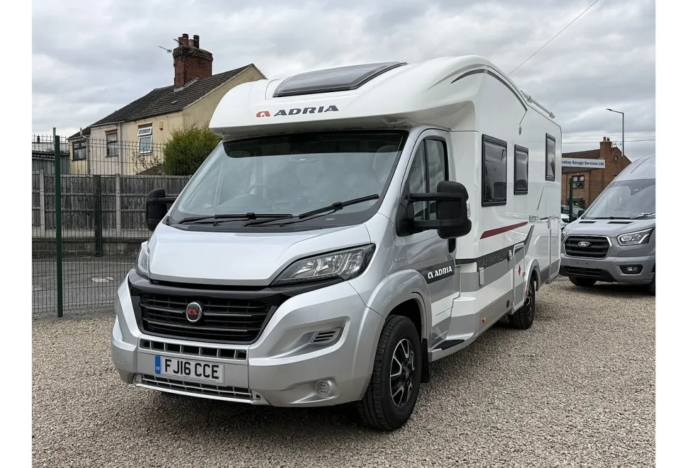 Adria Matrix Plus 670 SC  2016