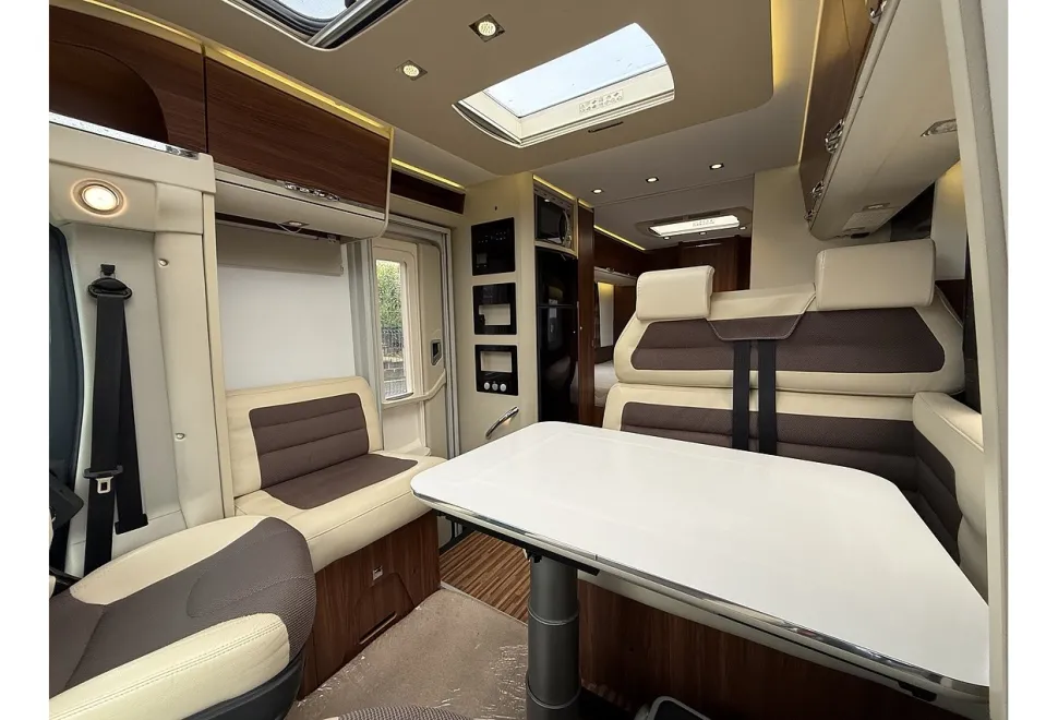 Adria Coral Supreme 670 SLT 2015