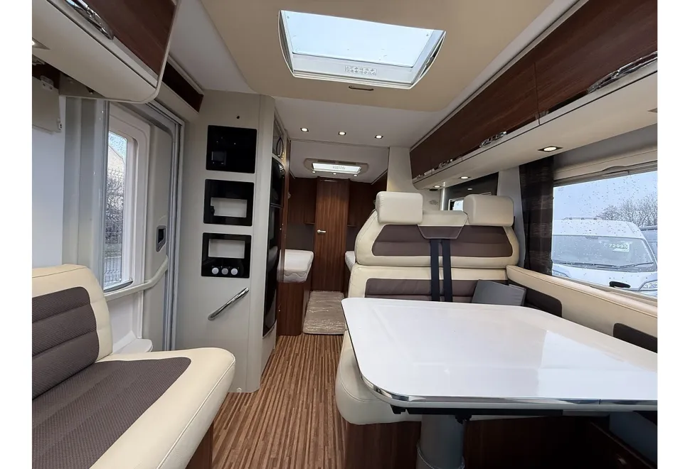 Adria Coral Supreme 670 SLT 2015