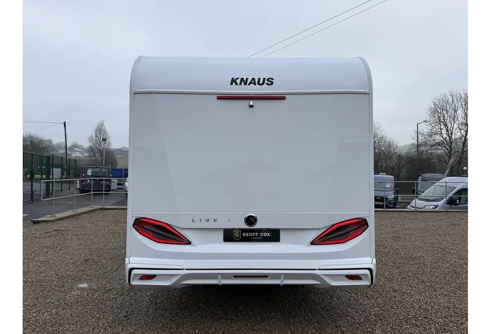 Knaus Live I 700 MEG 2023