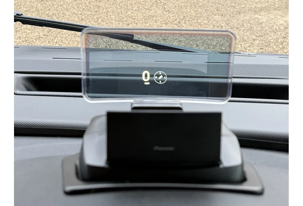 Knaus Live I 700 MEG 2023