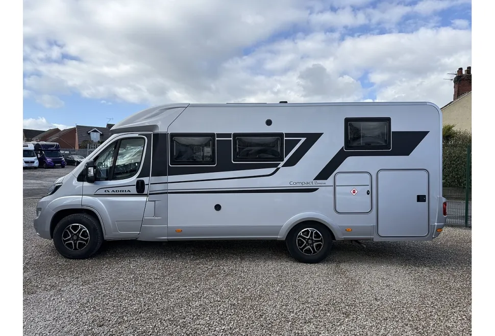 Adria Compact DL Supreme 2022