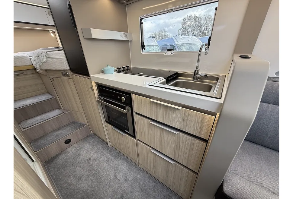 Adria Compact DL Supreme 2022
