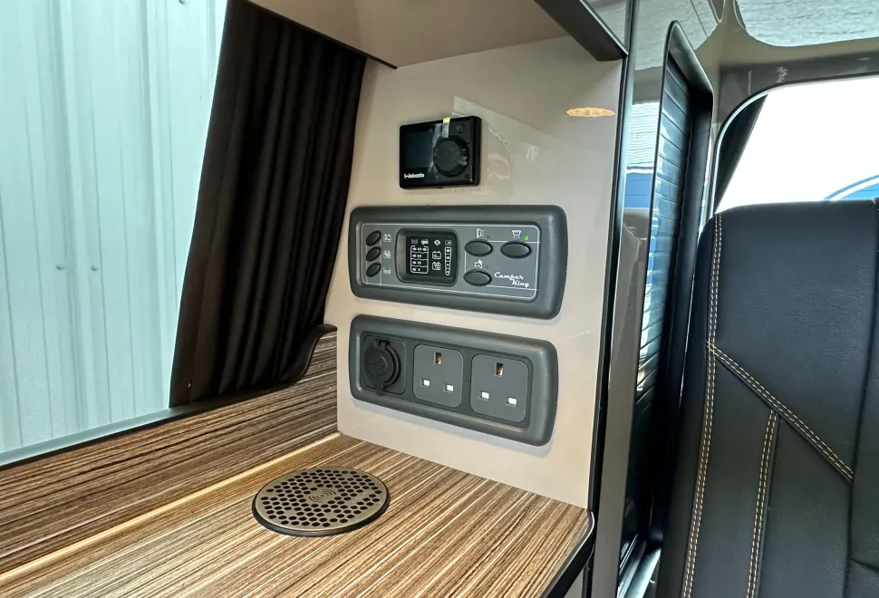 Camper King Santorini LONG WHEEL BASE - STUNNING COLOUR COMBO  2021