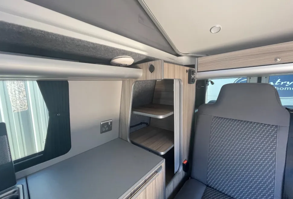 Volkswagen Transporter  VANGUARD CONVERSION  2014
