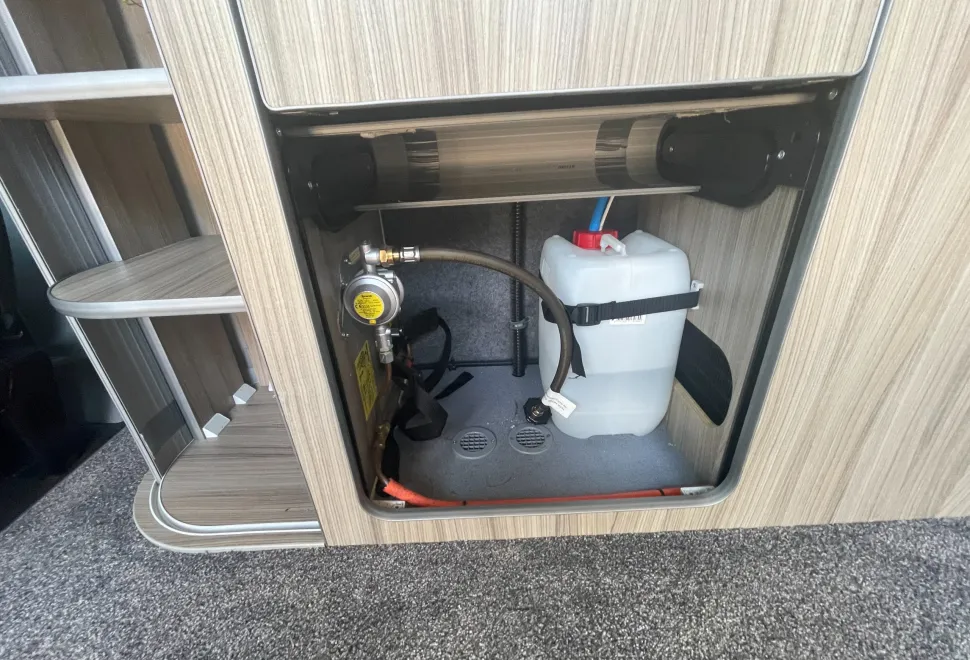 Volkswagen Transporter  VANGUARD CONVERSION  2014