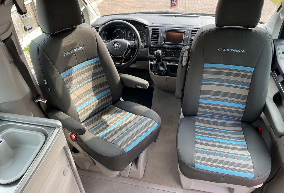Volkswagen California COAST DSG - LEFT HAND DRIVE  2025