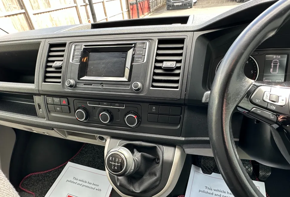 Volkswagen Camper by FUNKY DUBZ - 5 SEAT BELTS  2019