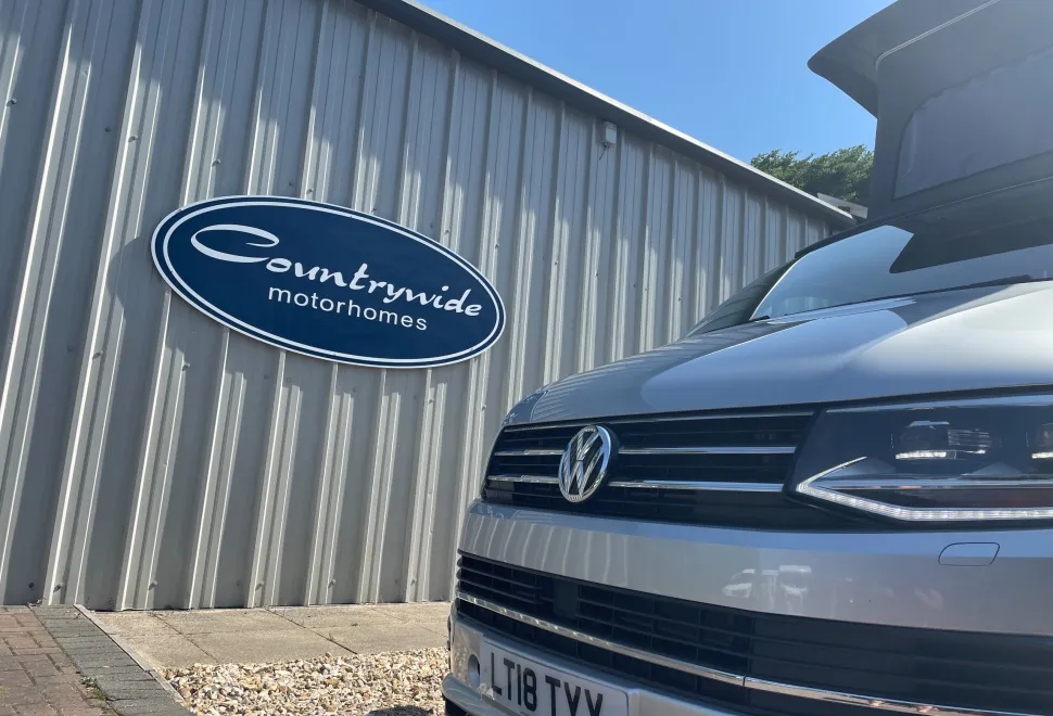 Volkswagen Camper 2.0 BiTDI T32 BlueMotion Tech Sportline  204 CAMPER by AVT  2018