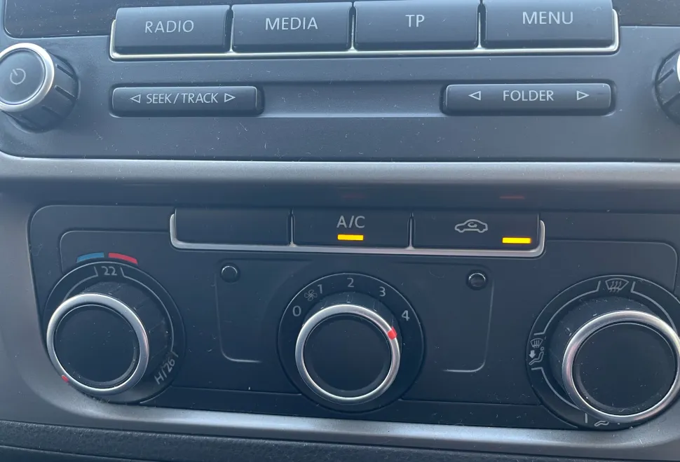 Volkswagen Transporter  VANGUARD CONVERSION  2014