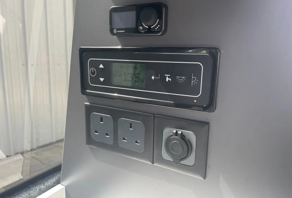 Volkswagen Camper Revolution Ricos 2021
