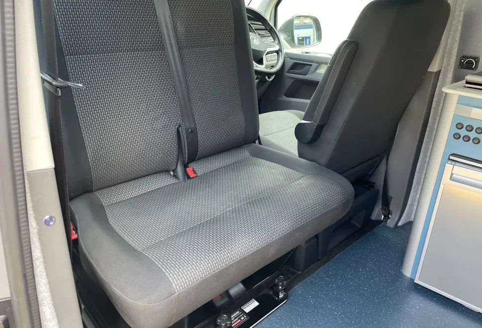 Volkswagen Camper Highline LWB by BATH CAMPERS 2021