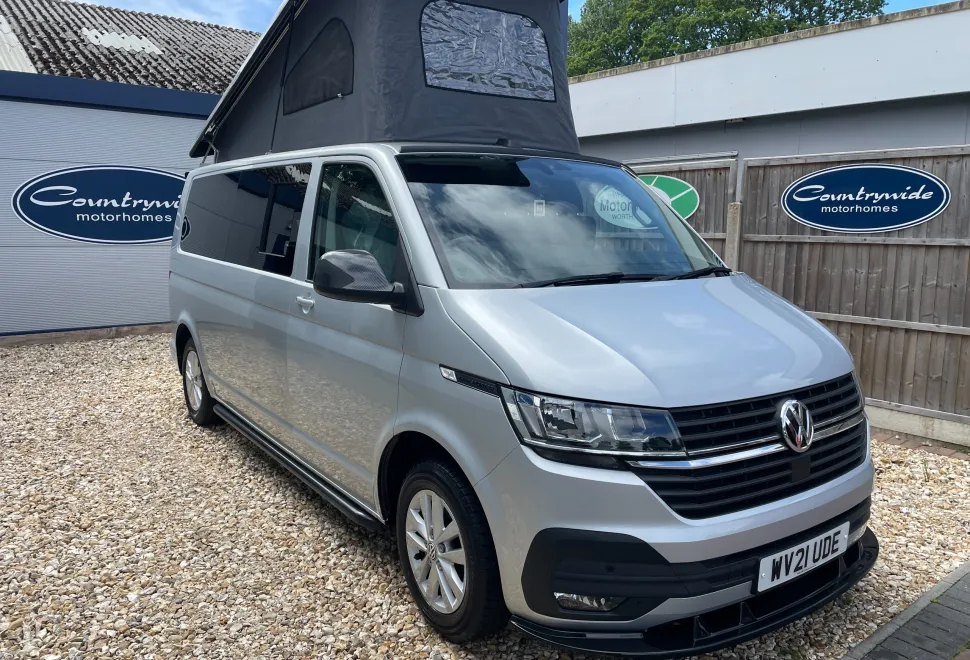 Volkswagen Camper Highline LWB by BATH CAMPERS 2021