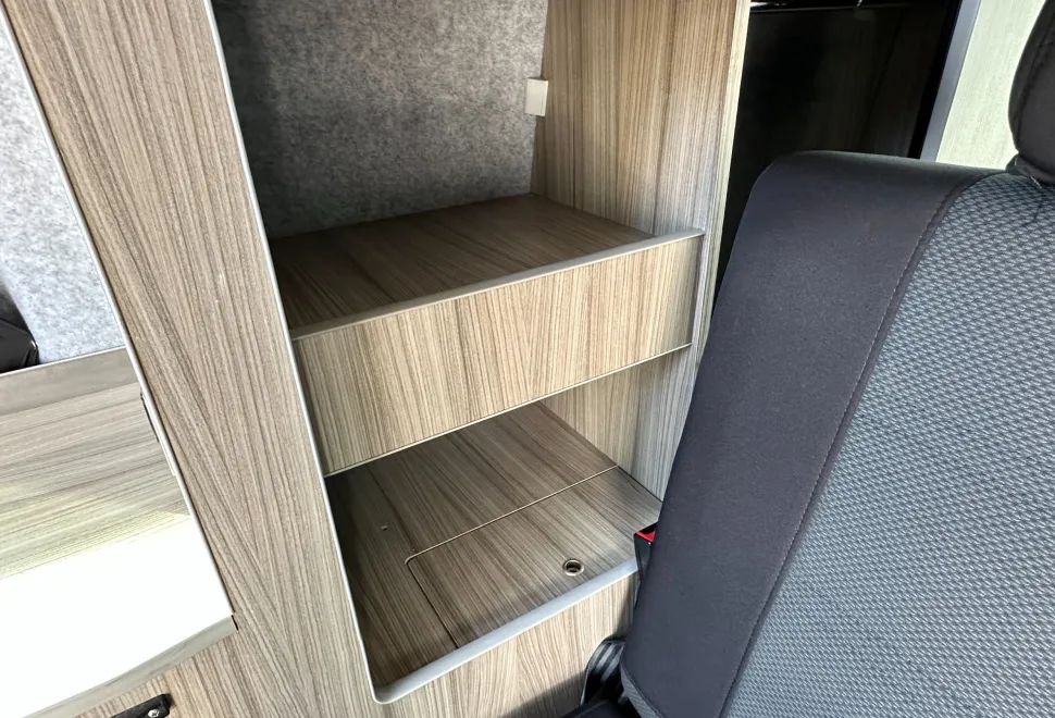 Volkswagen Camper by FUNKY DUBZ - 5 SEAT BELTS  2019
