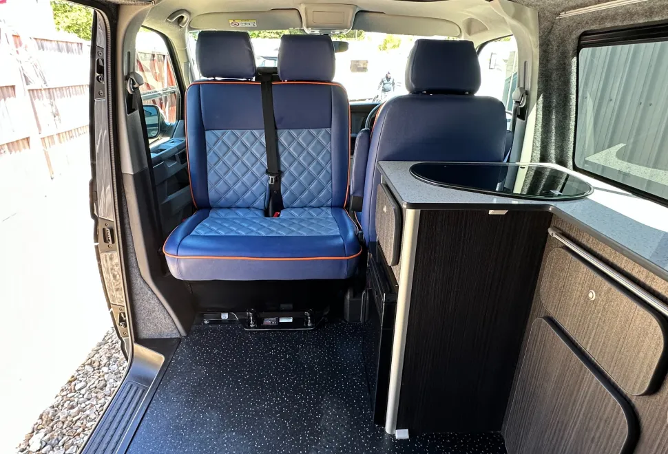 Volkswagen Camper Levante Six 2024