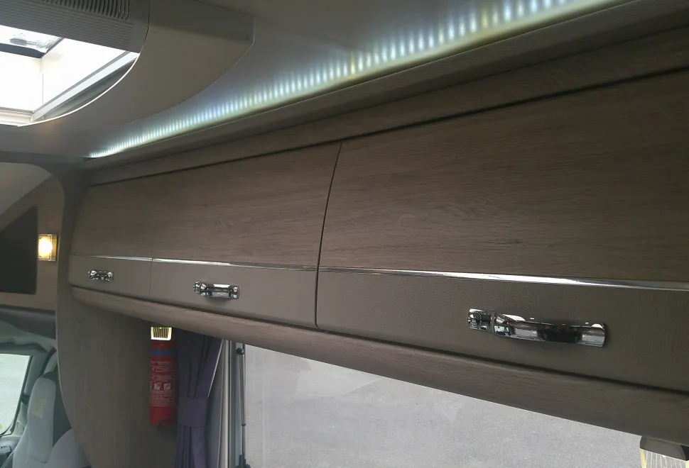 Auto-Sleepers Broadway EK TB LP  2020