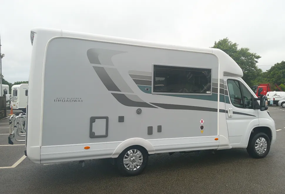 Auto-Sleepers Broadway EK TB LP  2020