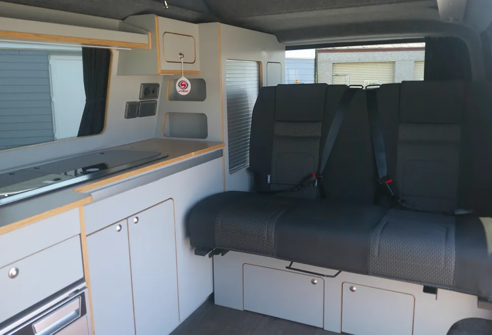 Volkswagen Transporter Stowford Conversion 2017